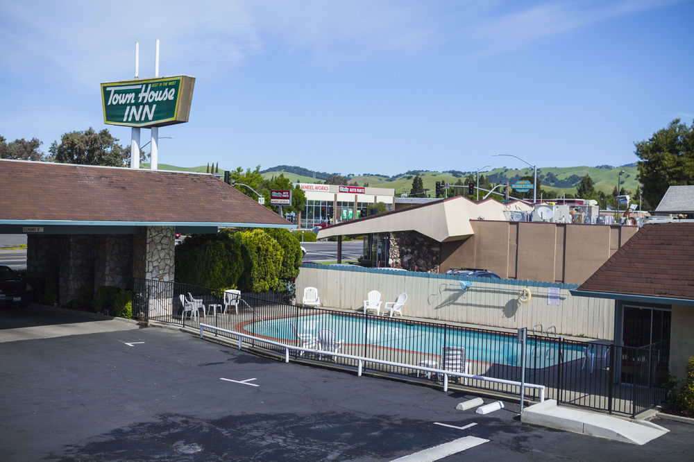 Quality Inn Fairfield Napa Valley Area Buitenkant foto